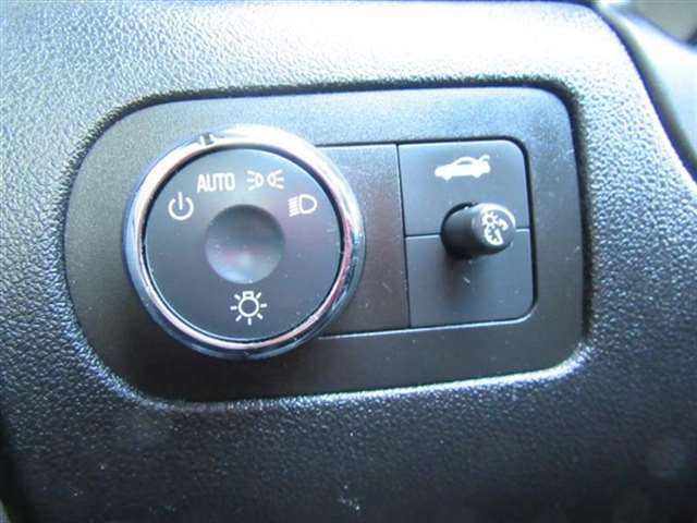 2010 Chevrolet Impala Police 4dr Sedan w/1LS